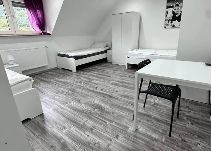 Bege Primework شقة